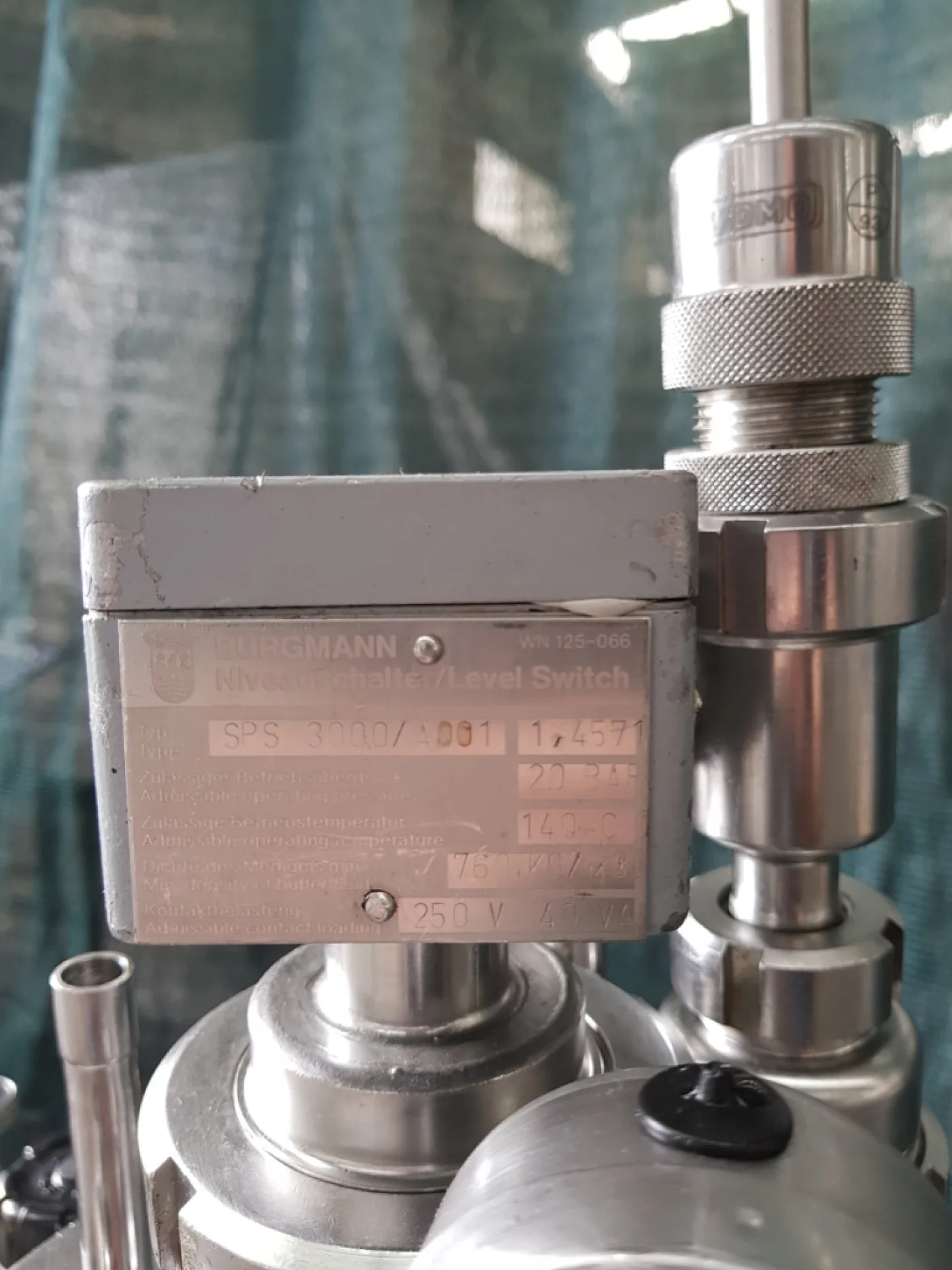 THERMOSIPHON SYSTEM – MOD. BURGMANN T53004-A301 - 6