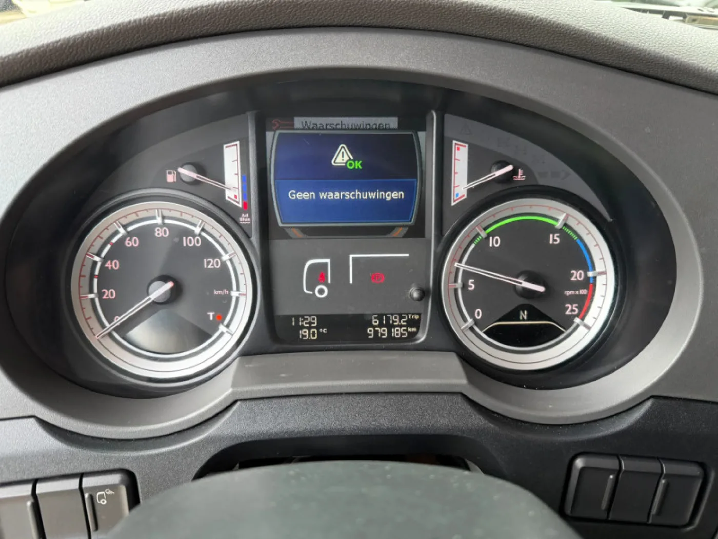 DAF XF 460 SSC Super Space Retarder 2X Tank - 6