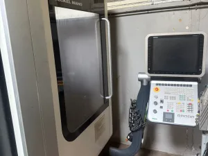 CNC Vertical Machining Center – Deckel Maho DMC 635 V