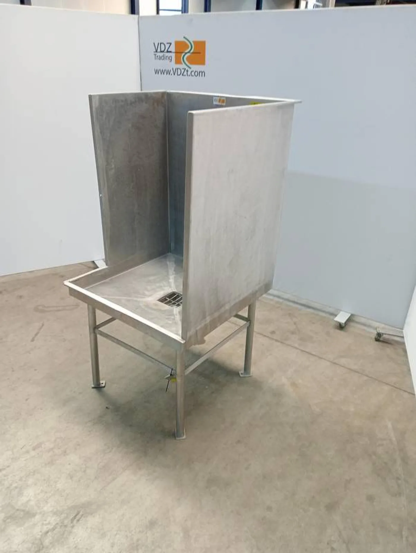Head wash cabinet - 3