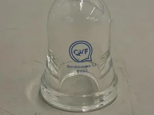 QVF-Laborglas besteht aus hochwertigem Borosilikatglas 3.3 DN15