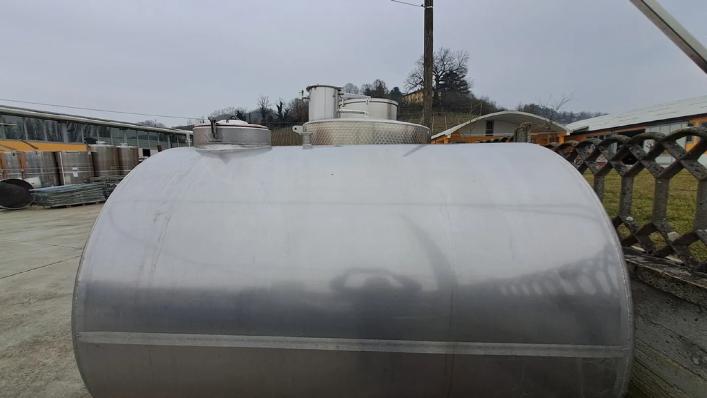 HORIZONTAL STAINLESS STEEL TANK, AZZINI FIRM, CAPACITY 40 HL, STORAGE MODEL, SECOND-HAND EQUIPMENT - 3
