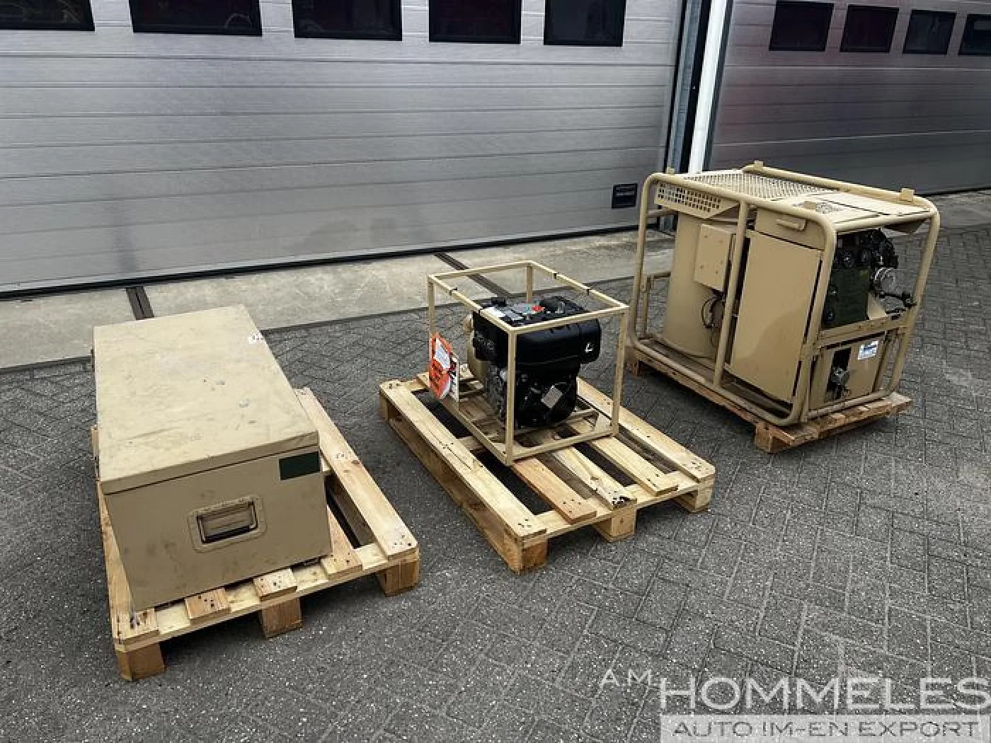 M17A3 Decontaminating Apparatus - 2