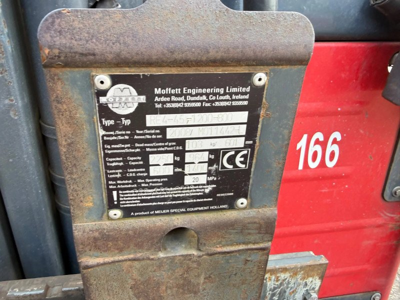 Moffett M4 20.3 2,000 kg
