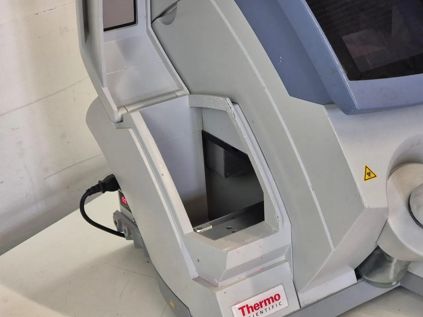 Thermo Scientific ClearVue Coverslipper - 6
