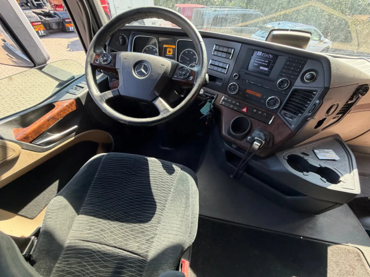 Mercedes-Benz Actros 2142 4x2 Hydraulic NL Truck - 5