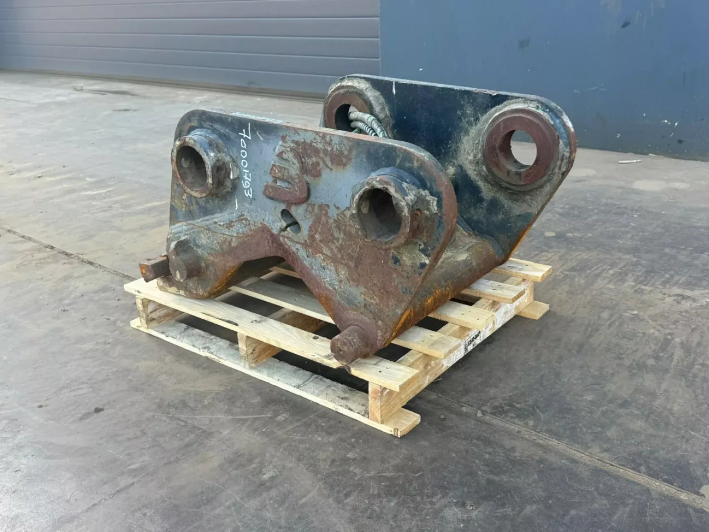 Quick Coupler CW30 excavator - 3