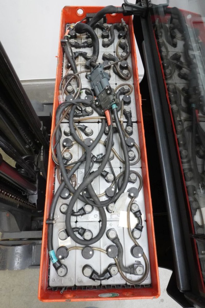 Schubmaststapler Linde R 16 HD 1120 (2015)