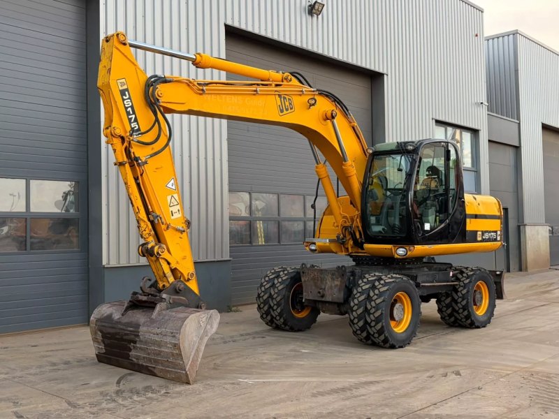 JCB JS175W
