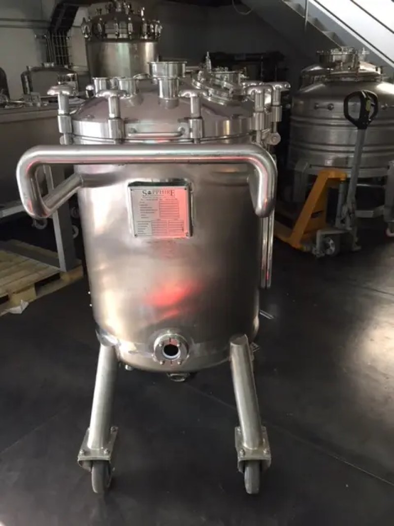 USED 316L STAINLESS STEEL TANK 200 LITERS