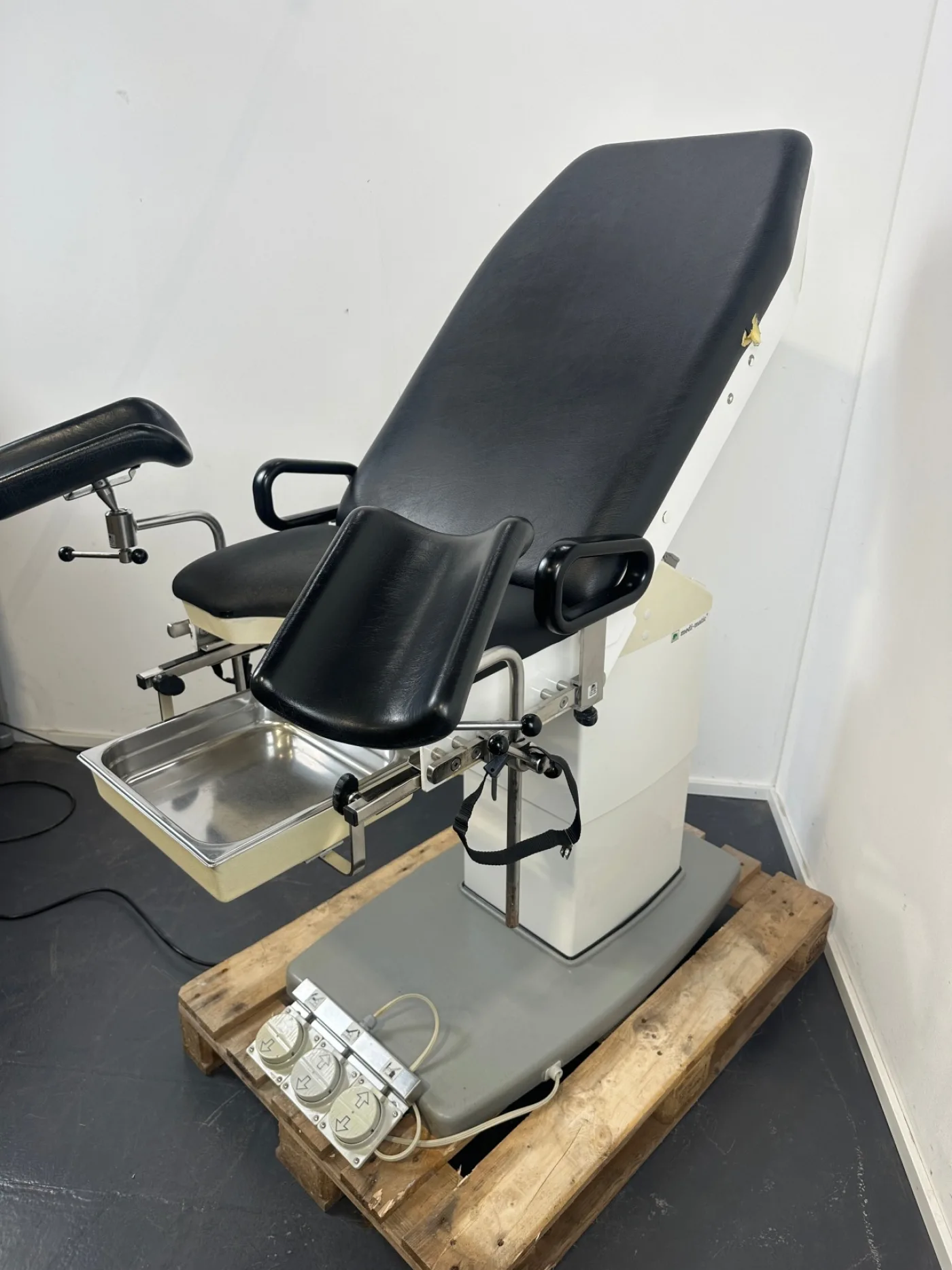 Gynäkologischer Untersuchungsstuhl Schmitz Medi-Matic Serie 115 - 3