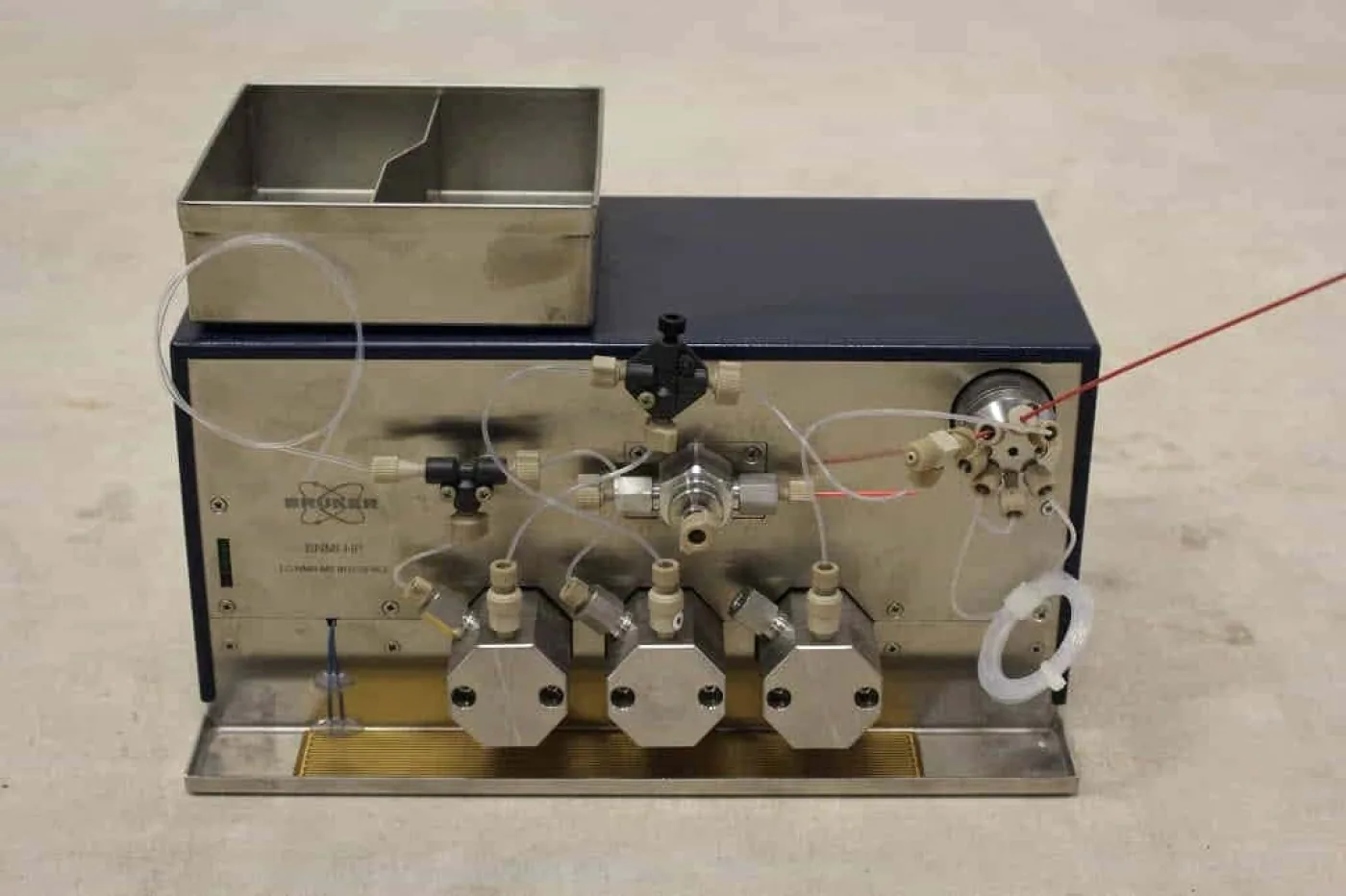 Bruker LC-NMR-MS Interface - 1