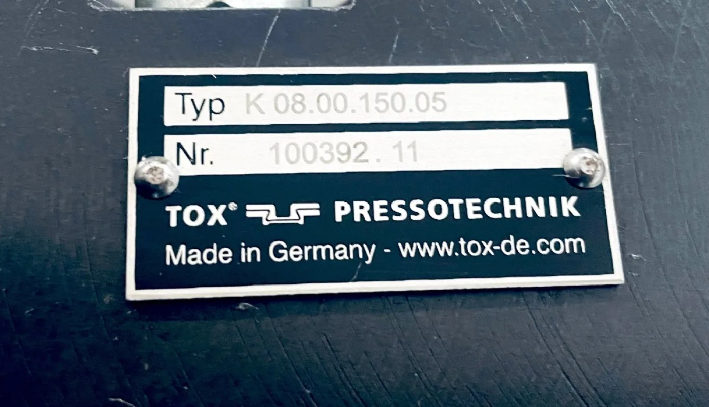 Tox Pressotechnik Stationäre hydropn. Clinchzange K08.00.150.05 - 8