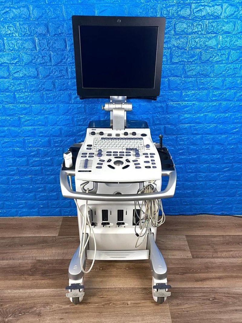 GE Vivid S6 Cardiovascular ultrasound system YOM: 2013