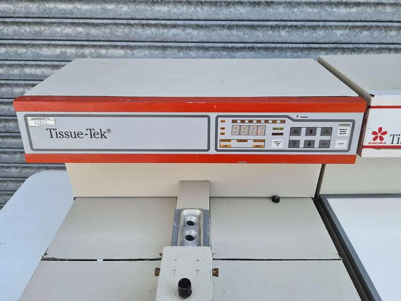 Tissue-Tek TEC 4715 Embedding centre with Cryo console Coldplate - 3