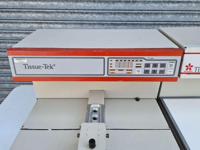 Tissue-Tek TEC 4715 Embedding centre with Cryo console Coldplate