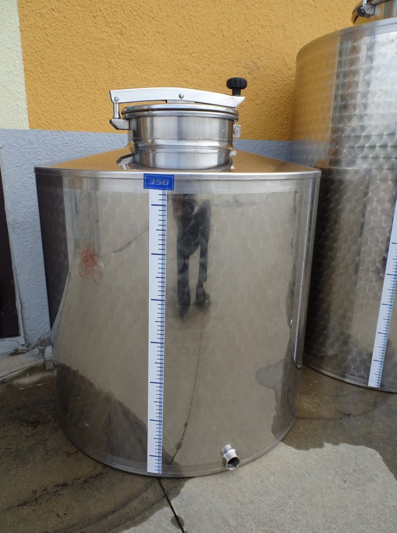 STAINLESS STEEL TANK CAPACITY 350-550-750-1000, STORAGE MODEL, FLAT BOTTOM WITHOUT LEGS NEW EQUIPMENT