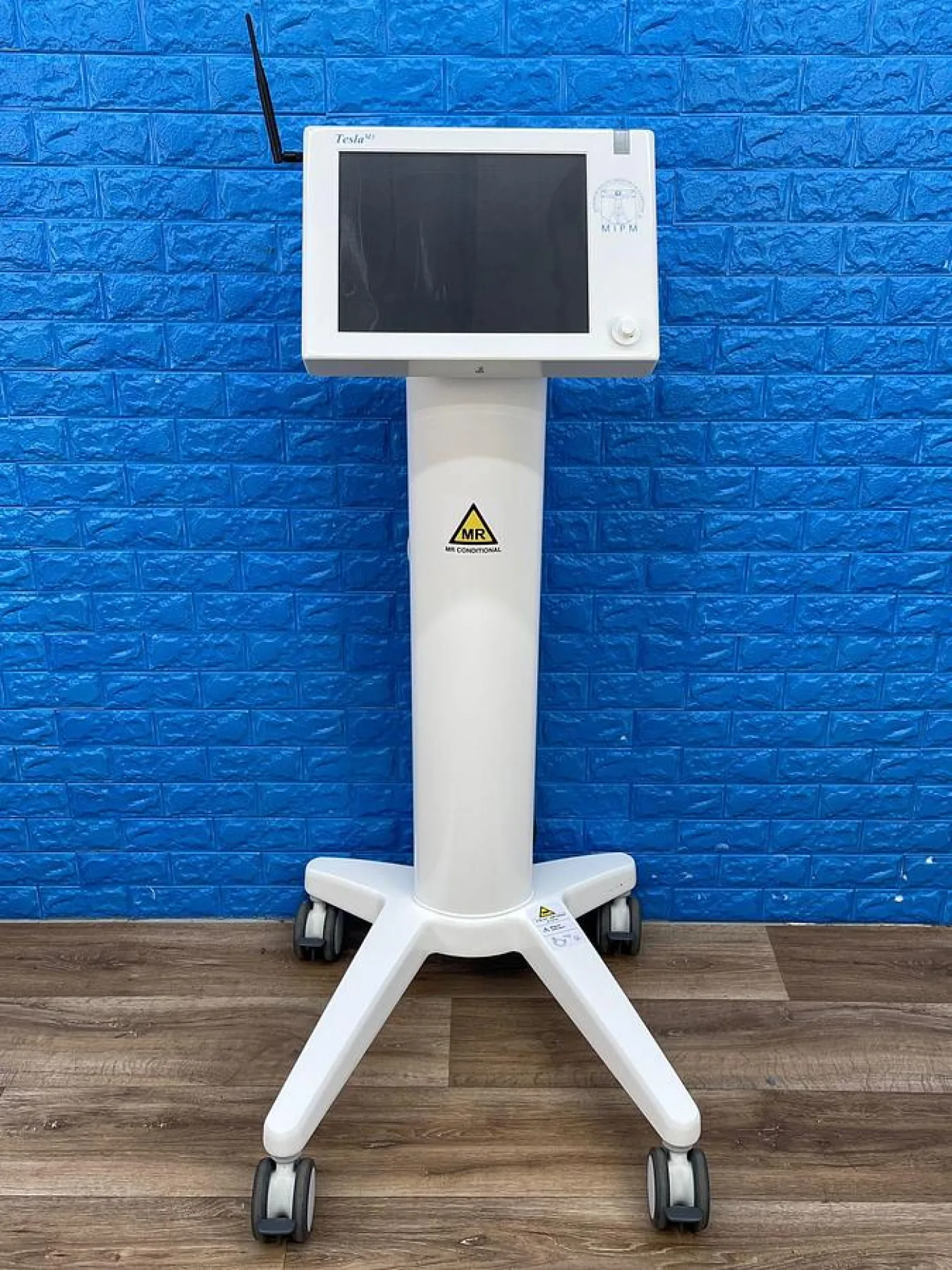 TESLA MRI Patient Monitor YOM: 2016 - 1