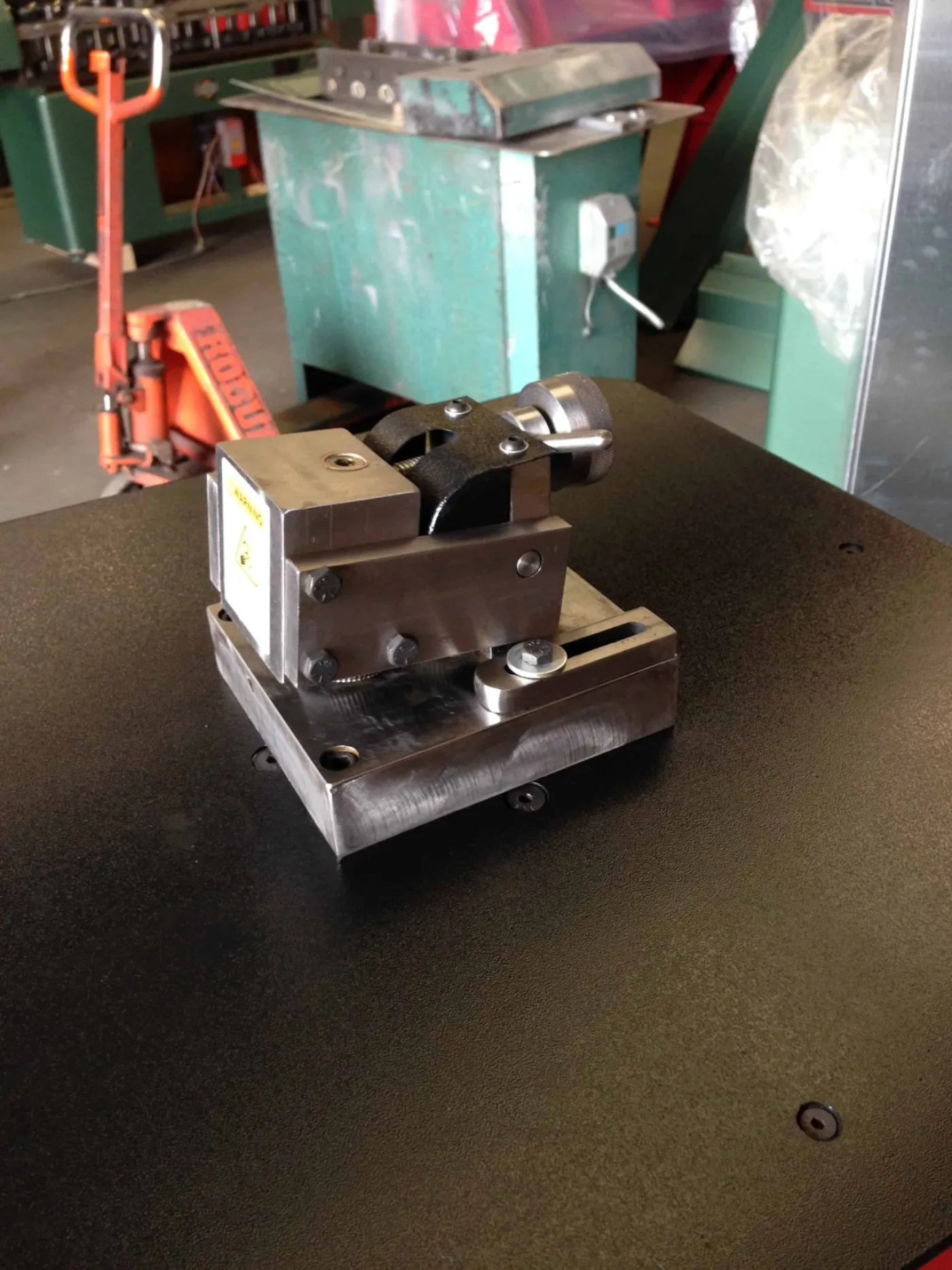 WNS 16swg (1.6mm) Power Flanger - WNS - W. Neal Services Ltd - 4