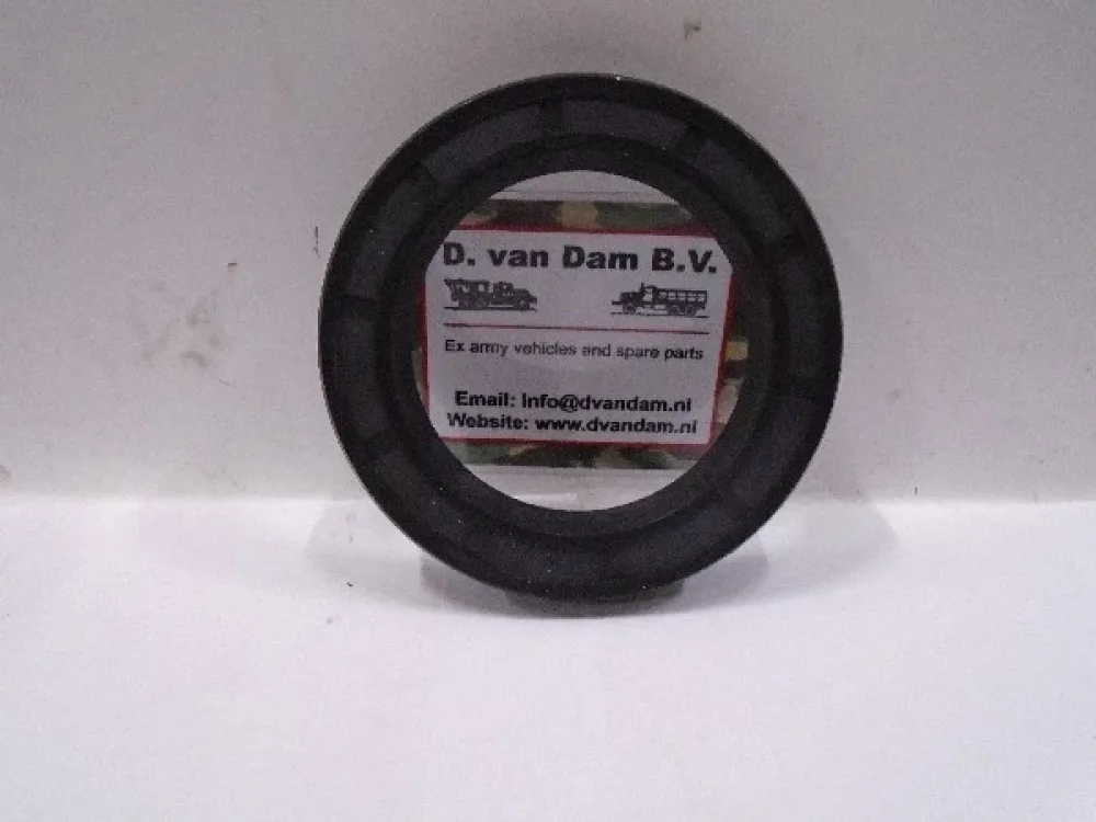 Wheel hub seal rear axle ( Banjo New)
