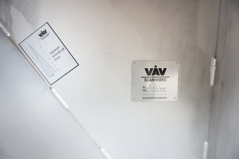 VAV Scan-Vibro TRK 600x300x2000 - Vibro feeder