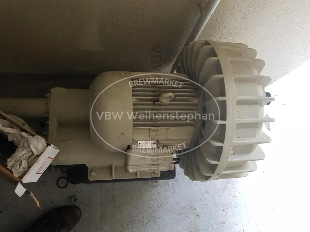 Side channel compressor