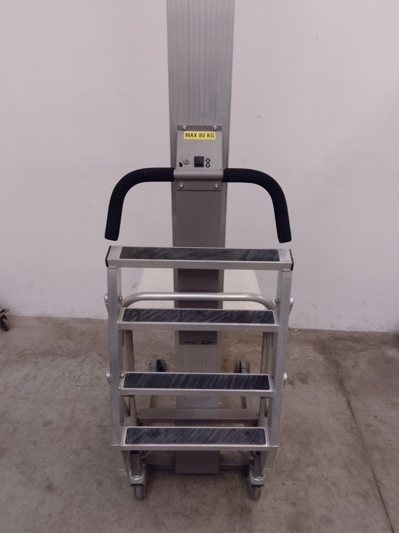 CARRELLO ELEVATORE CON PIATTAFORMA – HOVMAND – MOD. S-2409