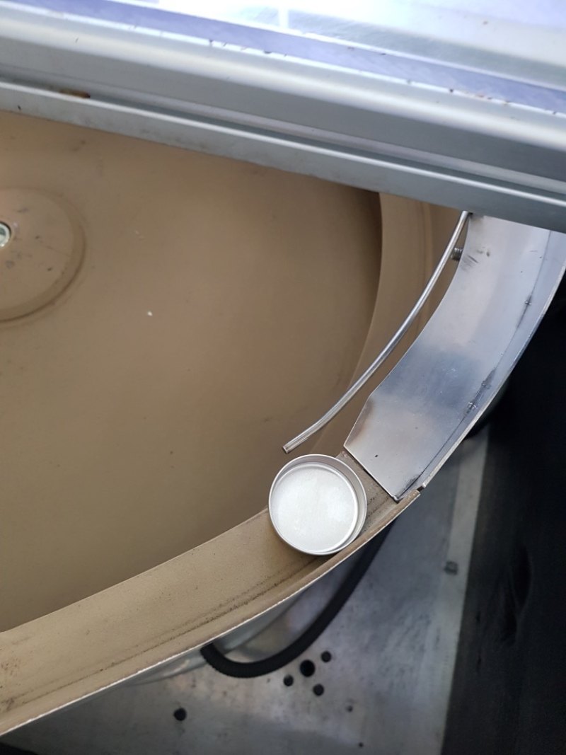 ALIMENTATORE VIBRANTE A TAZZA – ADV