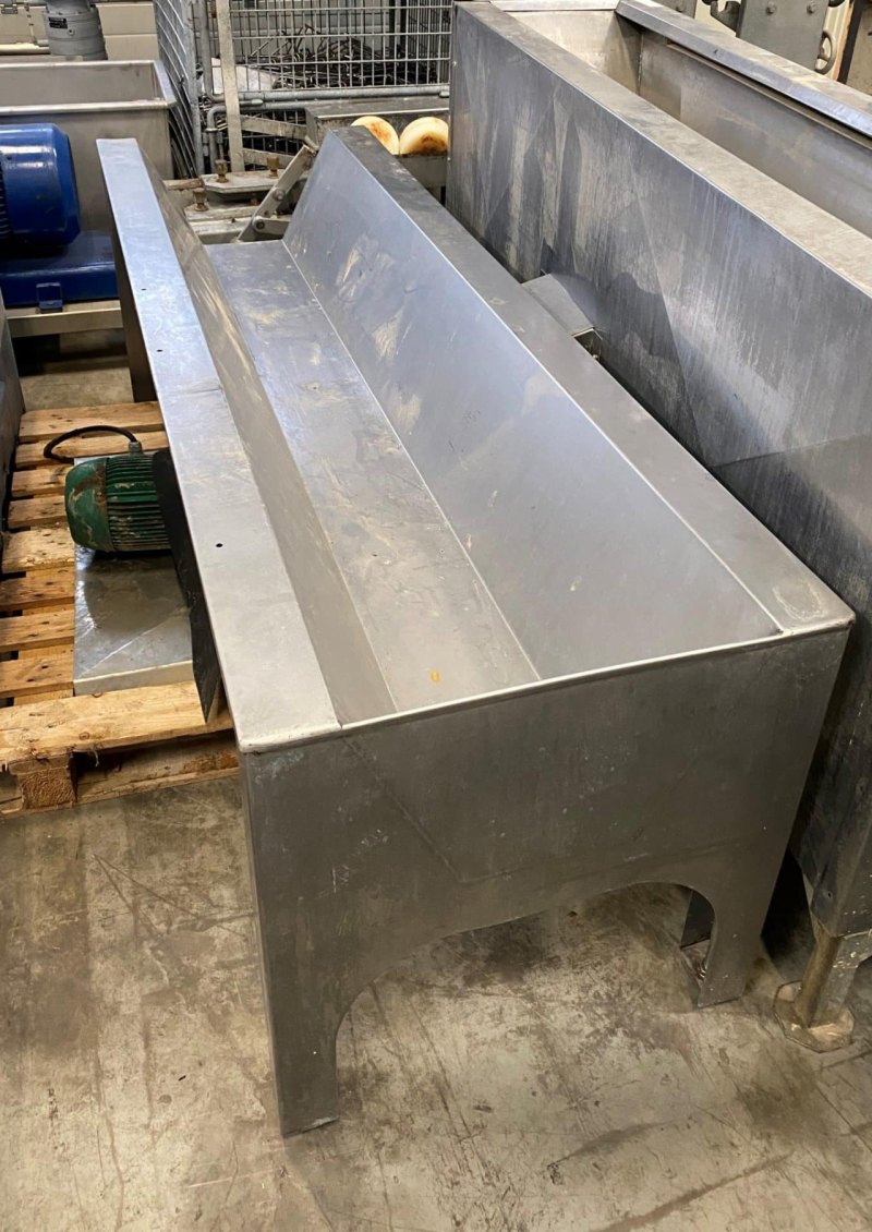Poultry slaughter line, 300 bph