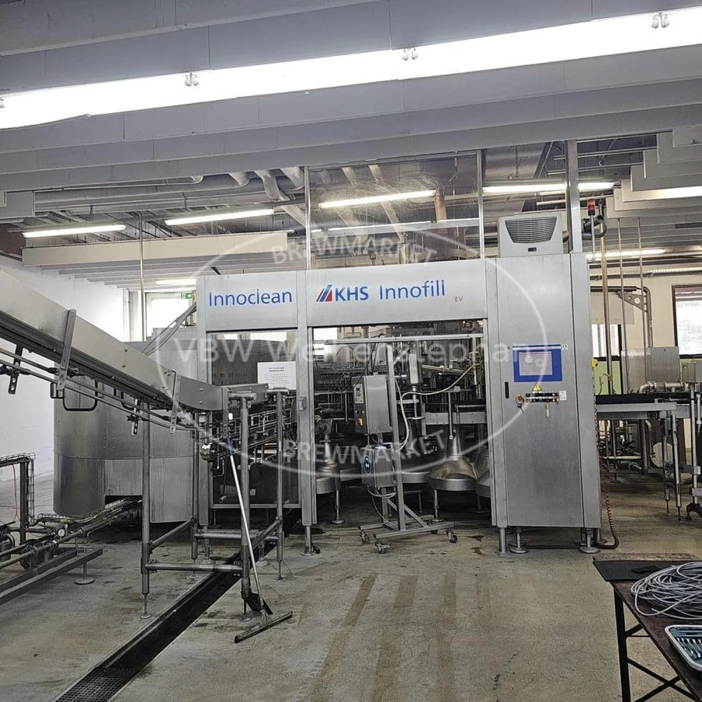 PET filling line for nonreturnable bottles - 1