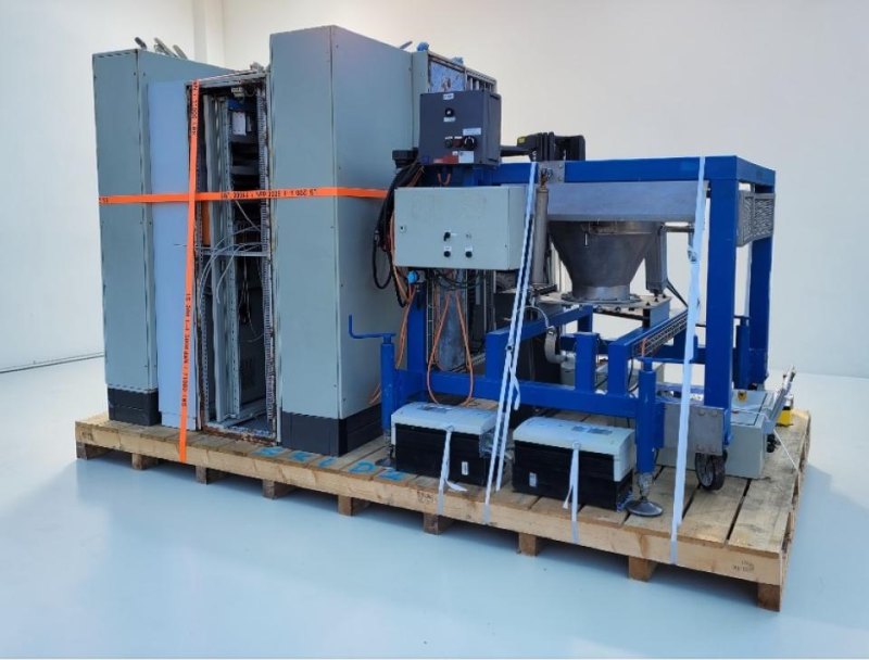 Various Mobile dosing hopper with weighing system
