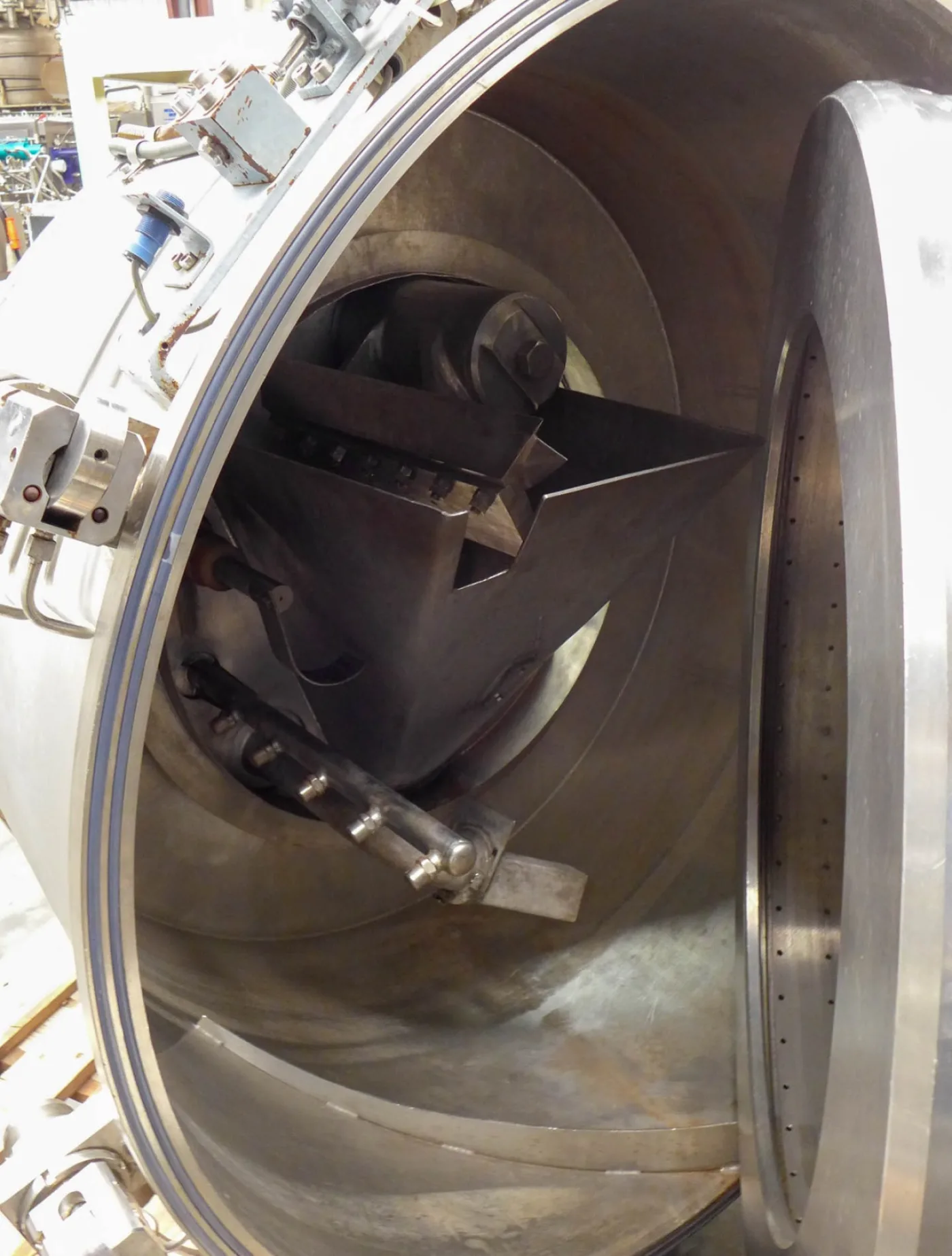 Robatel horizontal peeler centrifuge - Peeling centrifuge - 3