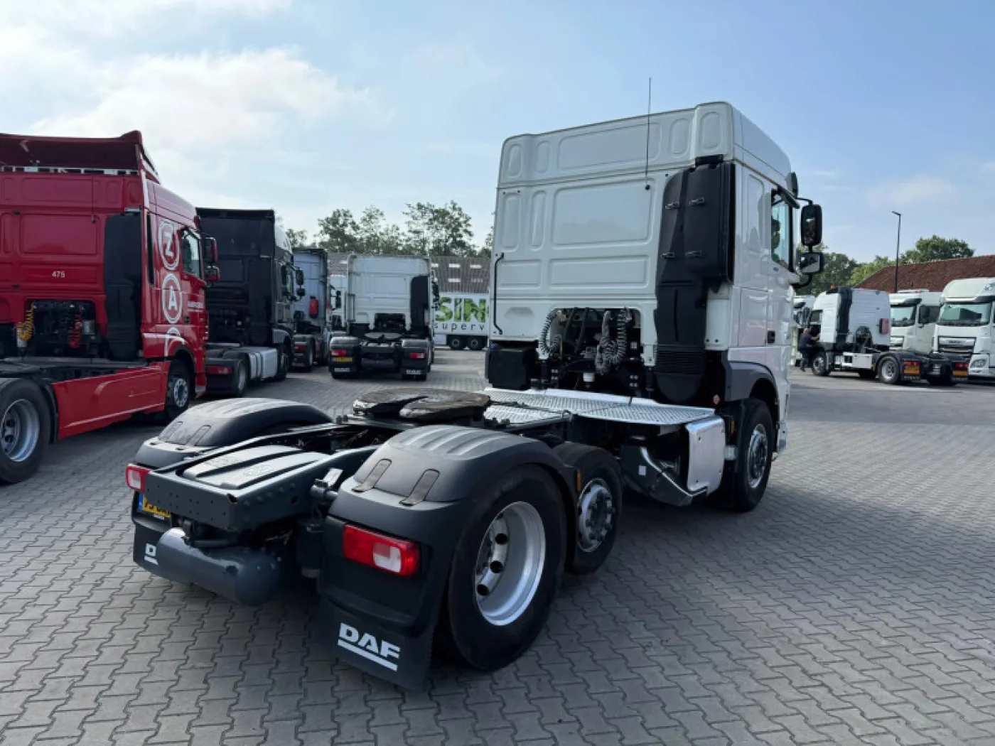 DAF XF 480 6X2 FTP Space Cab Midlift Stand-alone A/C Alcoa 412,081 km NL Truck - 3