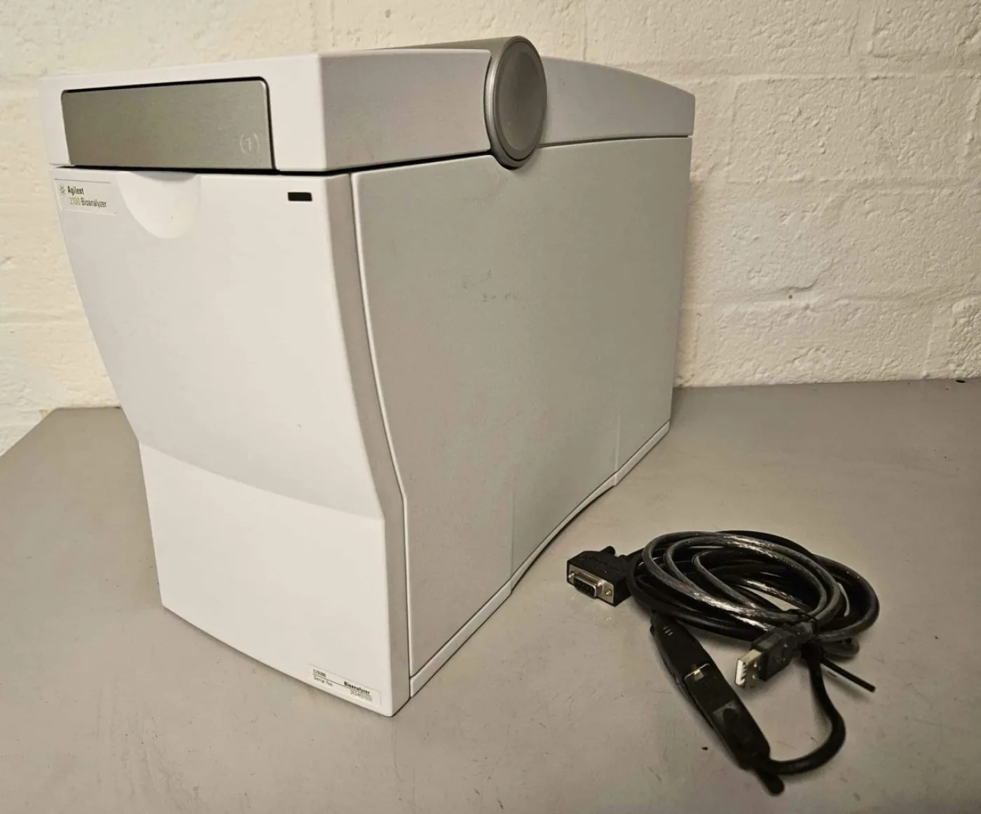 Agilent 2100 Bioanalyzer G2939B - 1