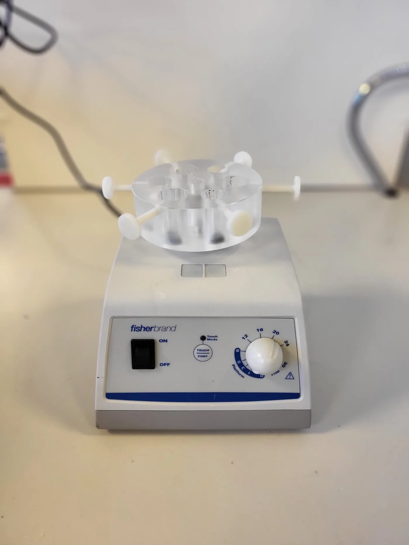 2423 - Used Fisherbrand ZX4 IR Vortex Mixer - 1