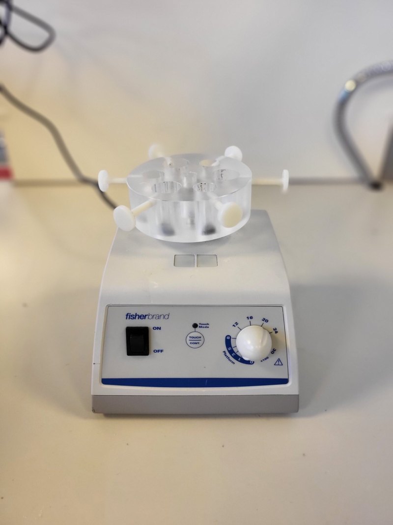 2423 - Used Fisherbrand ZX4 IR Vortex Mixer