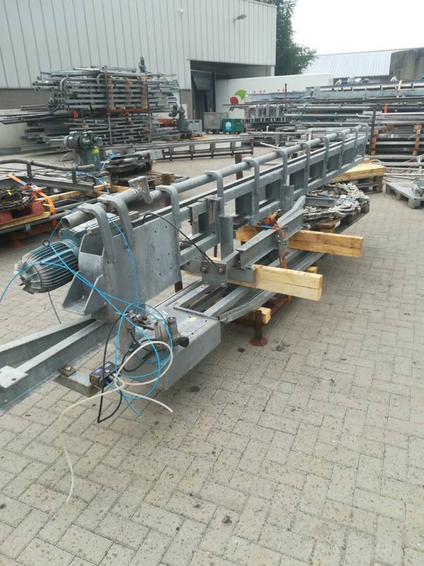 Conveyor lift - 3