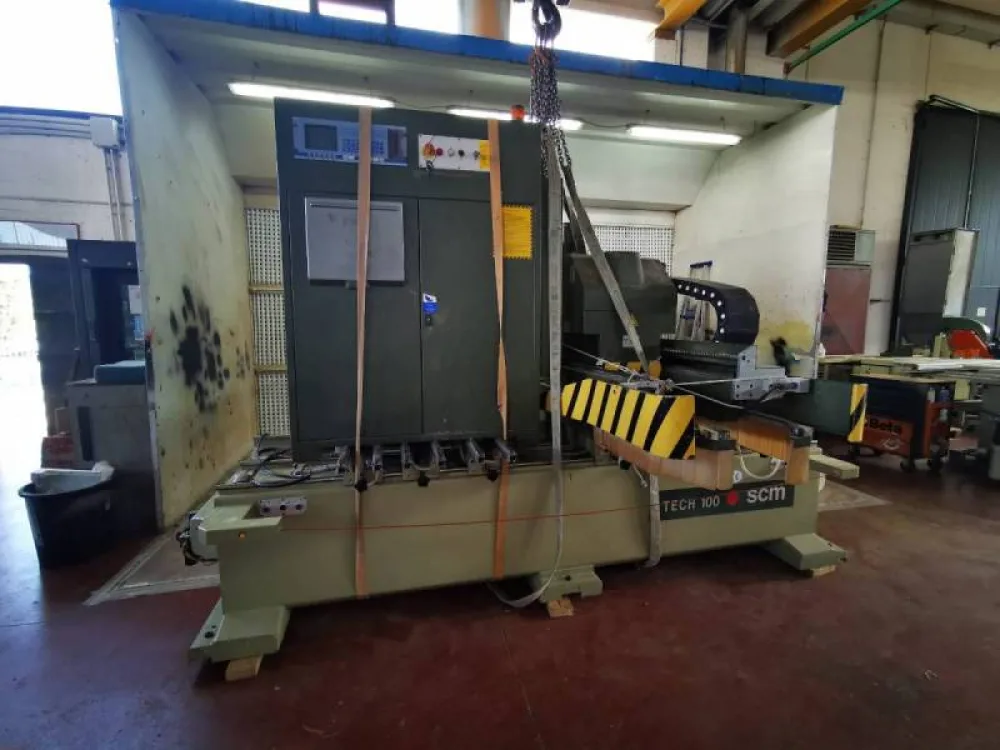 CENTRO DI LAVORO SCM MOD. TECH 100