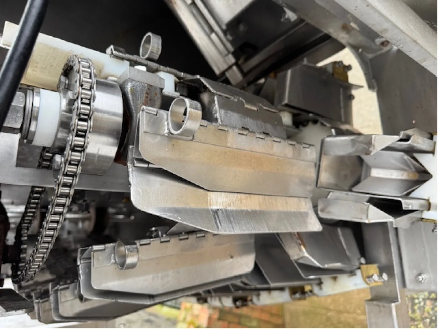 Pisces HSV 25 Trout Heading Machine - 3