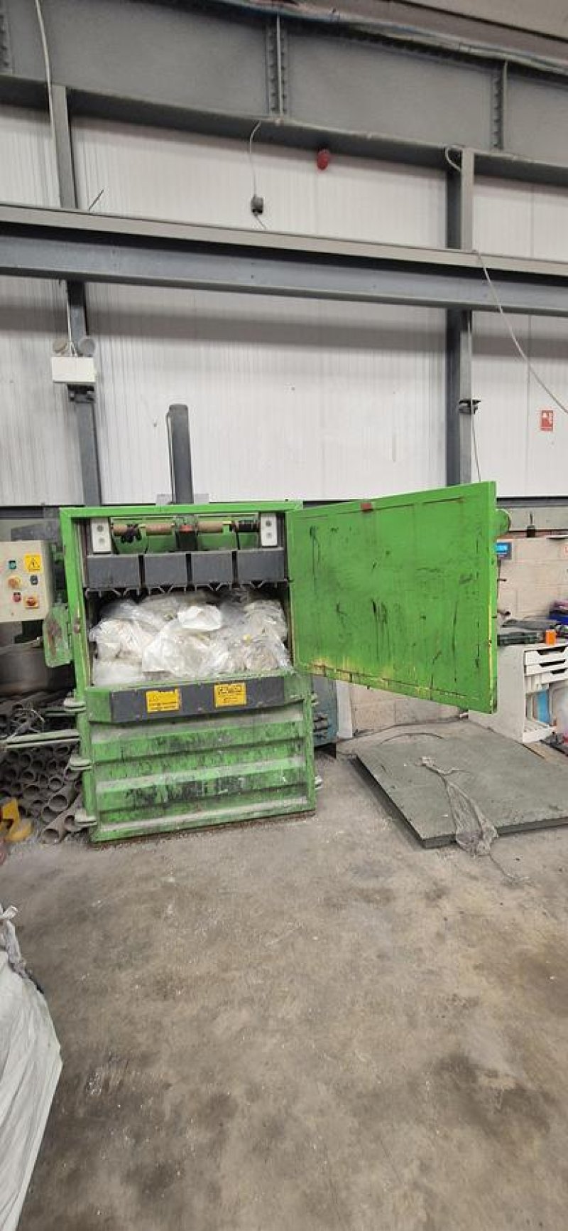 2011 Cardboard and Plastics Baler
