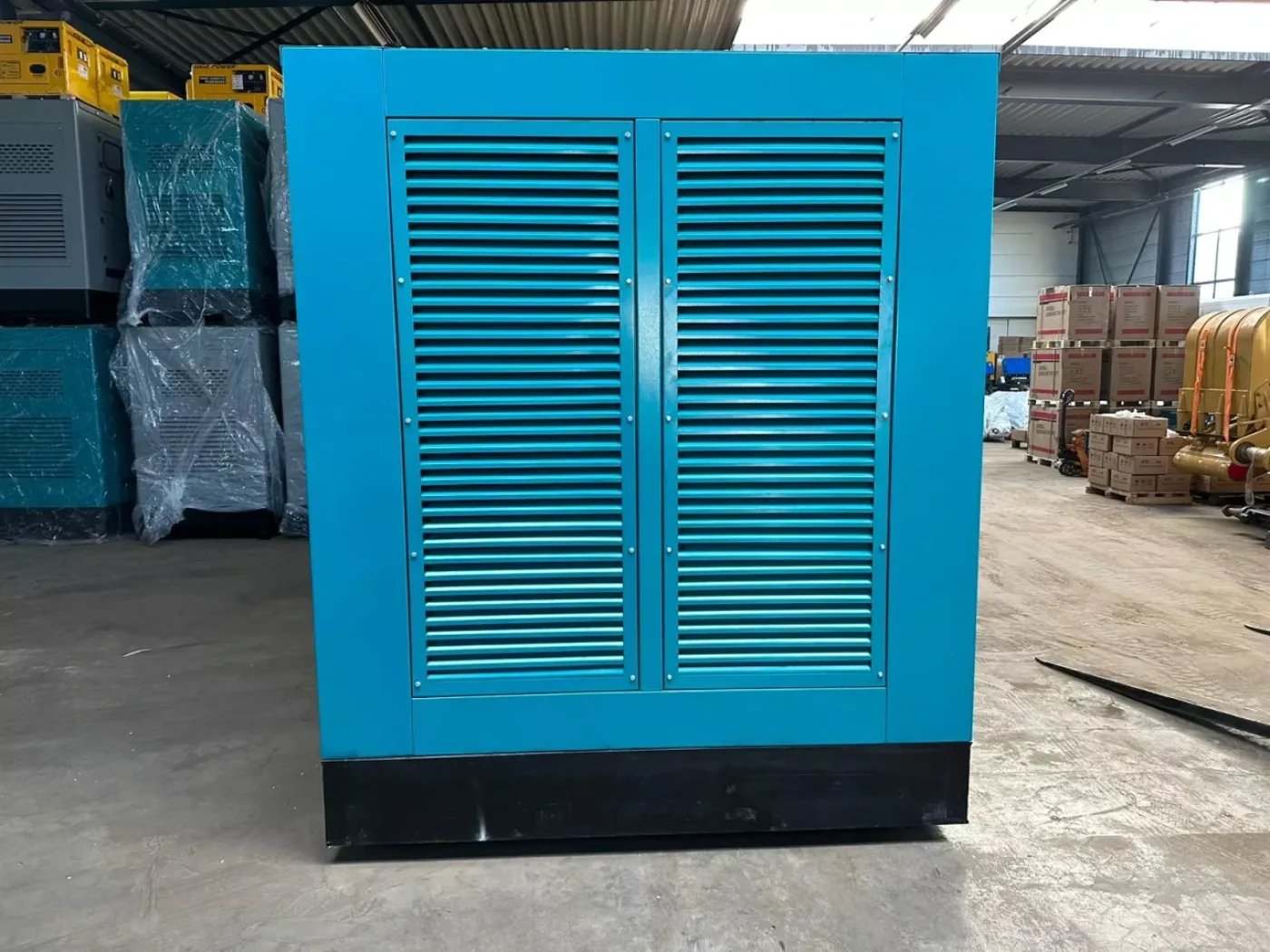 Giga Power RT-W800GF 1000 kVA silent generator - 2