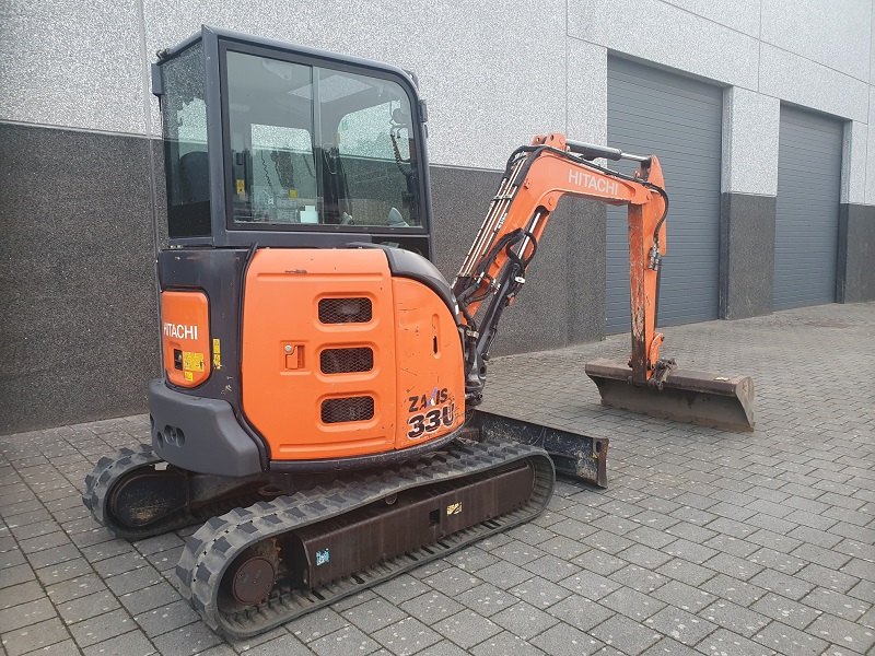 Hitachi ZX33U -5A CLR .