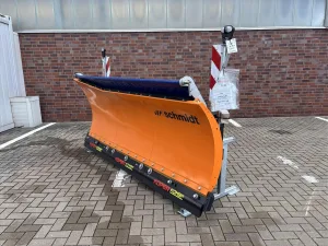 Aebi Schmidt Tarron MS 30.1 - Dreipunktaufnahme