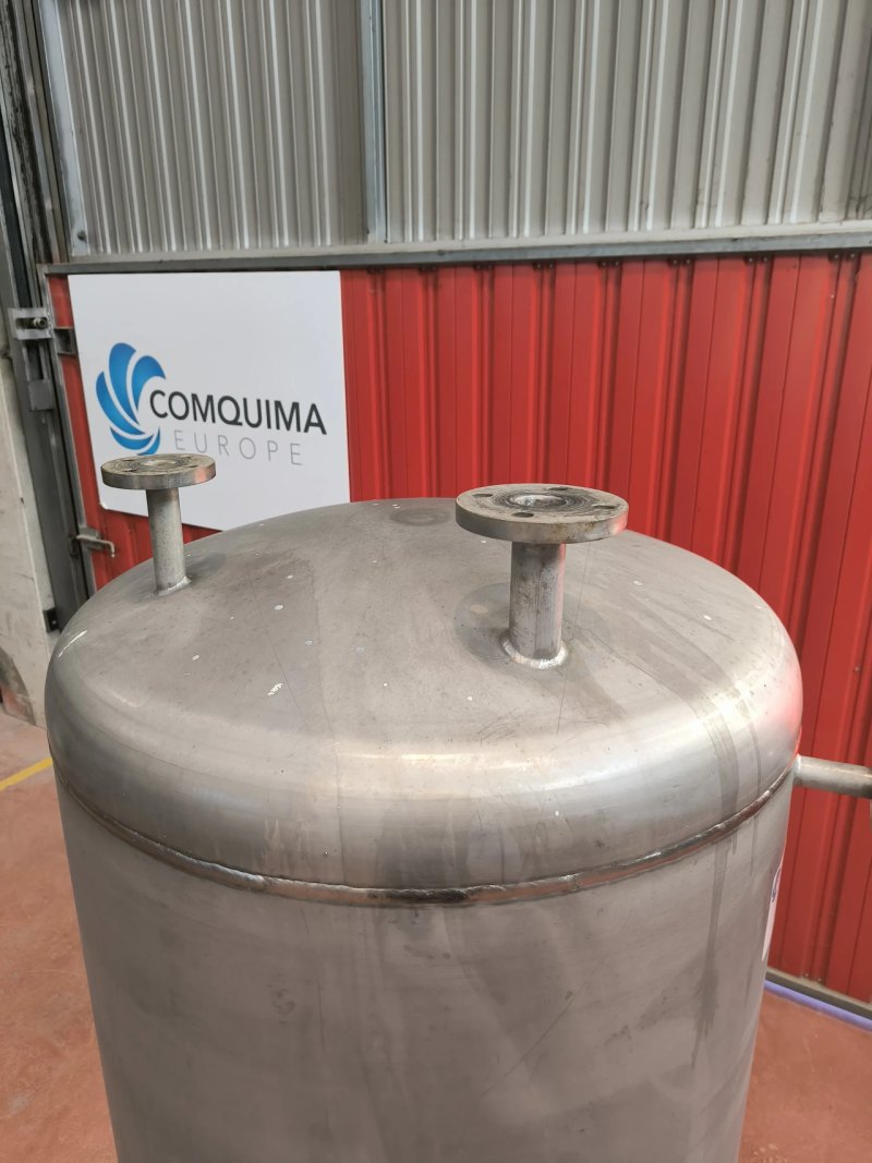 STAINLESS STEEL TANK 750 LITERS