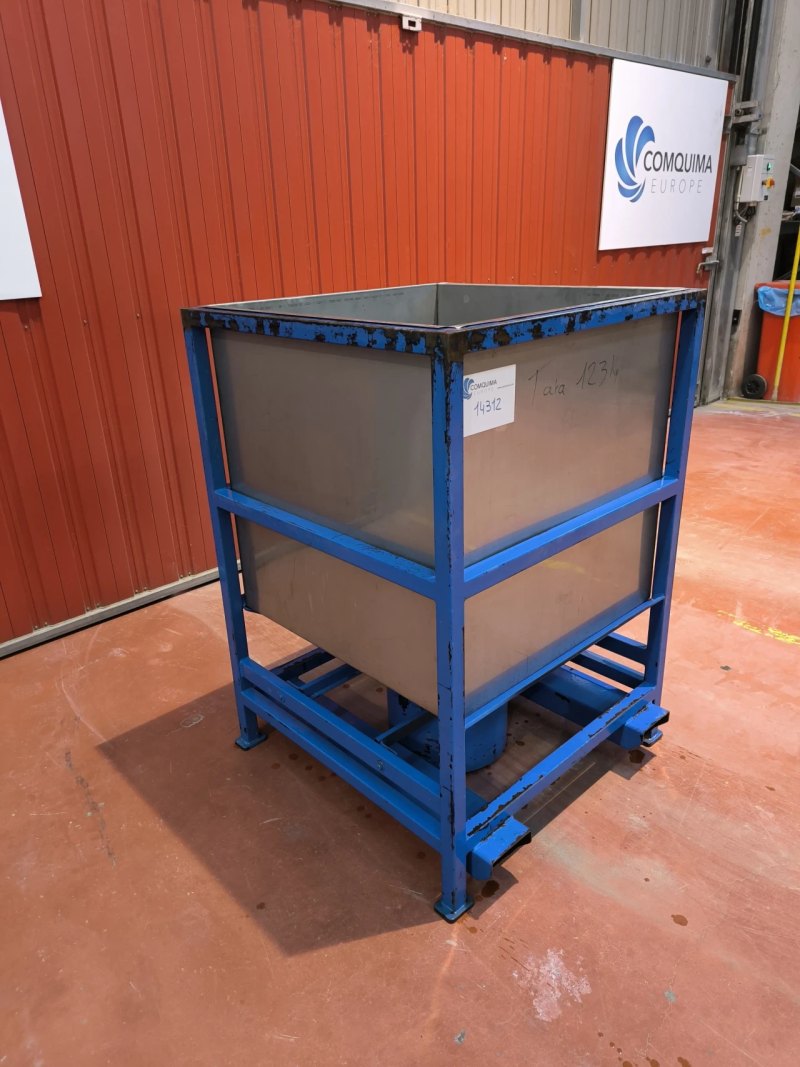 STACKABLE SQUARE TANK STAINLESS STEEL 485 LITERS