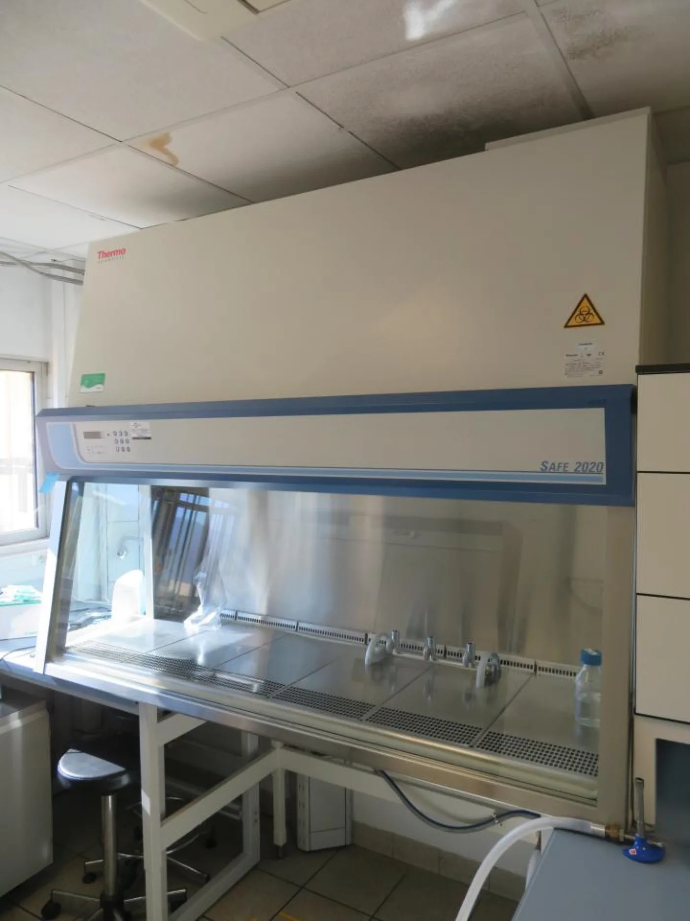 2021 Thermo Scientific Thermo Scientific Safe 2020 1.8 Calss II Biological Safety Cabinet- R and D - 5