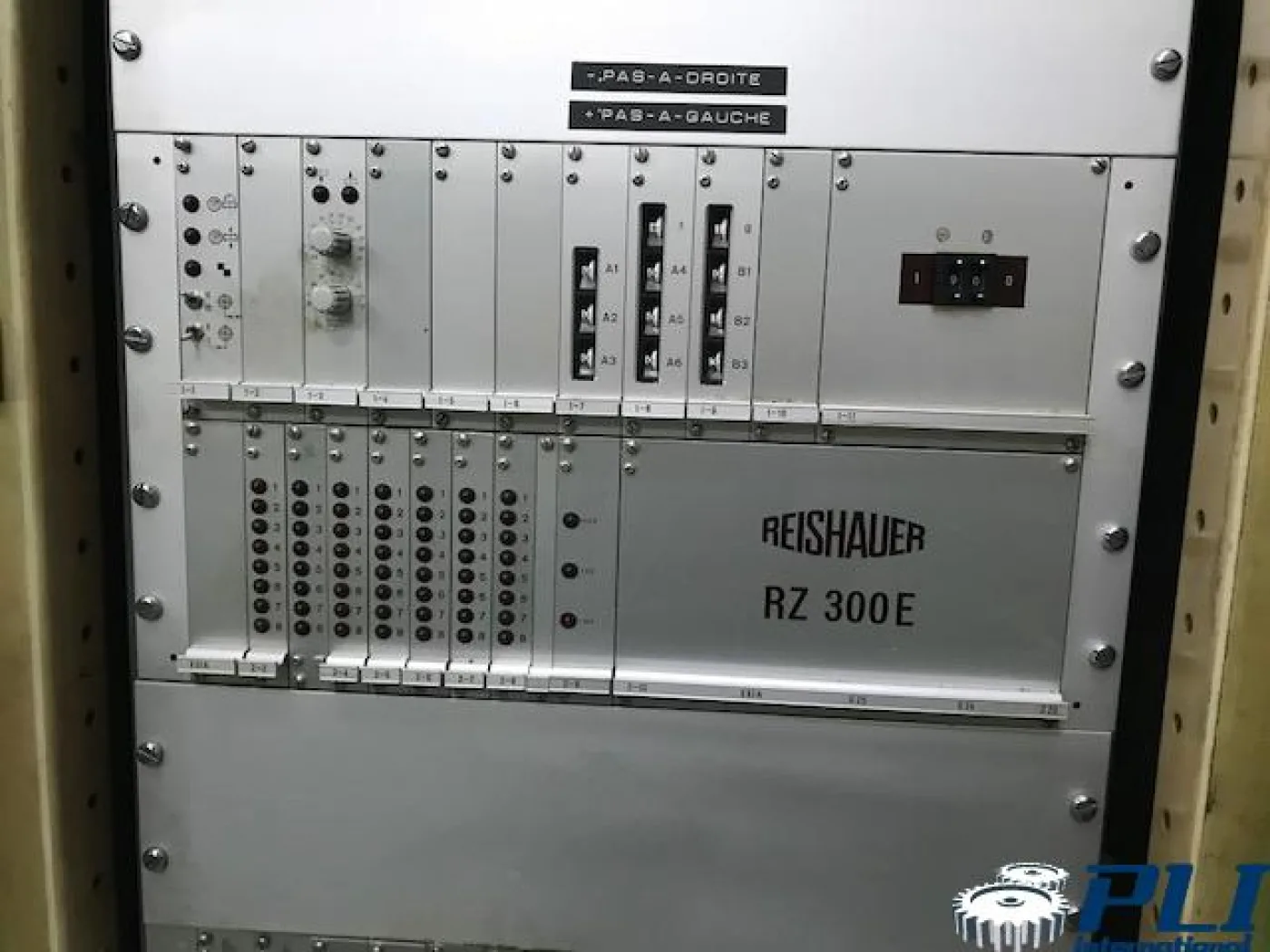 Gear grinding machine – Reishauer RZ 300E - 6