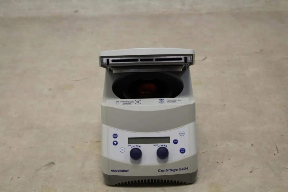 Eppendorf 5424 Centrifuge