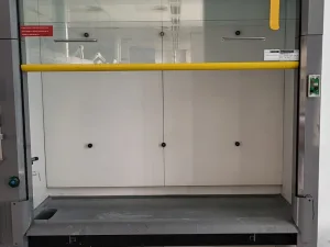 1907 - Used S+B Fumehood (150cm)