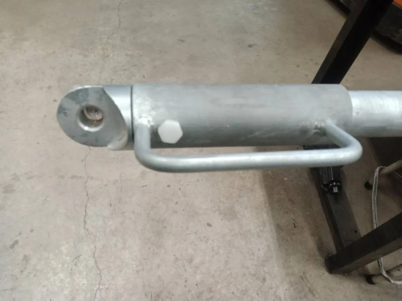 Articulated Telescopic Arm With Joints - 2